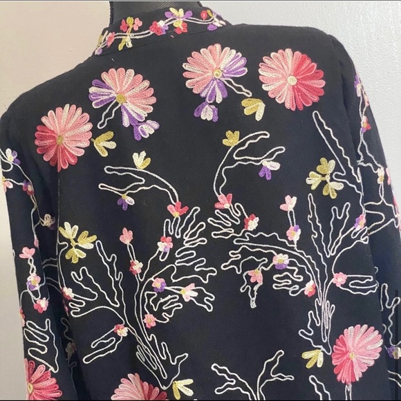 Boston Proper Blazer Black heavily embroidered Sm - Picture 4 of 4